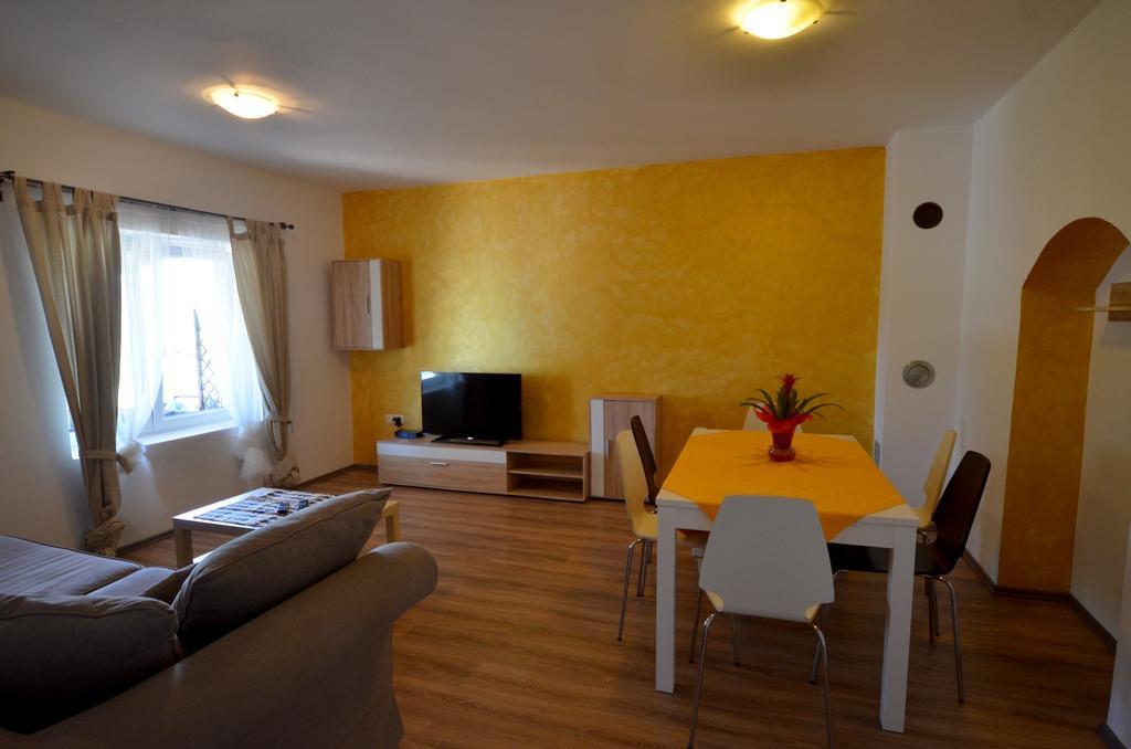 Vanessa House Villa *